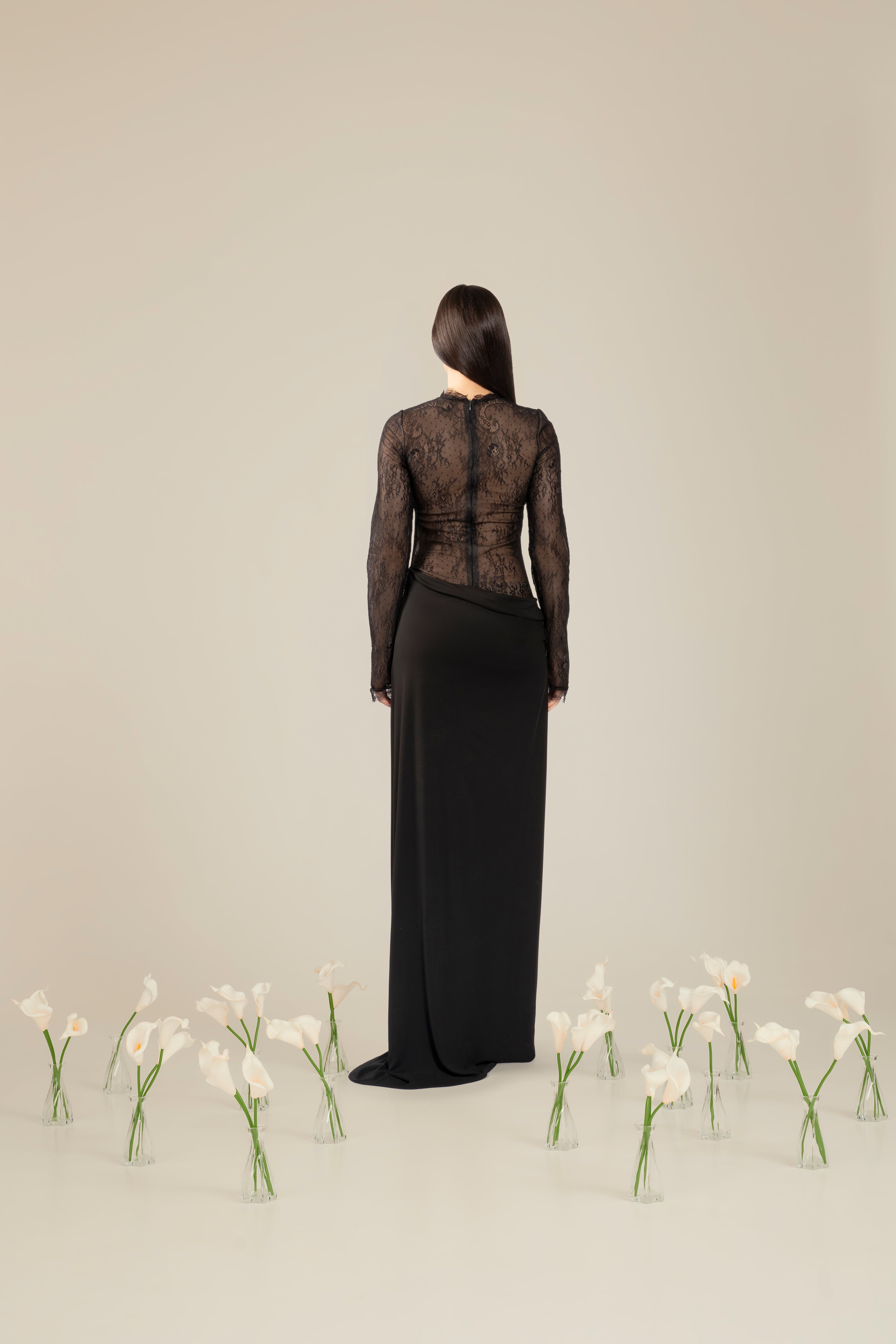 Rochie de seara cu dantela chantily si fusta cu falduri Araftu Couture