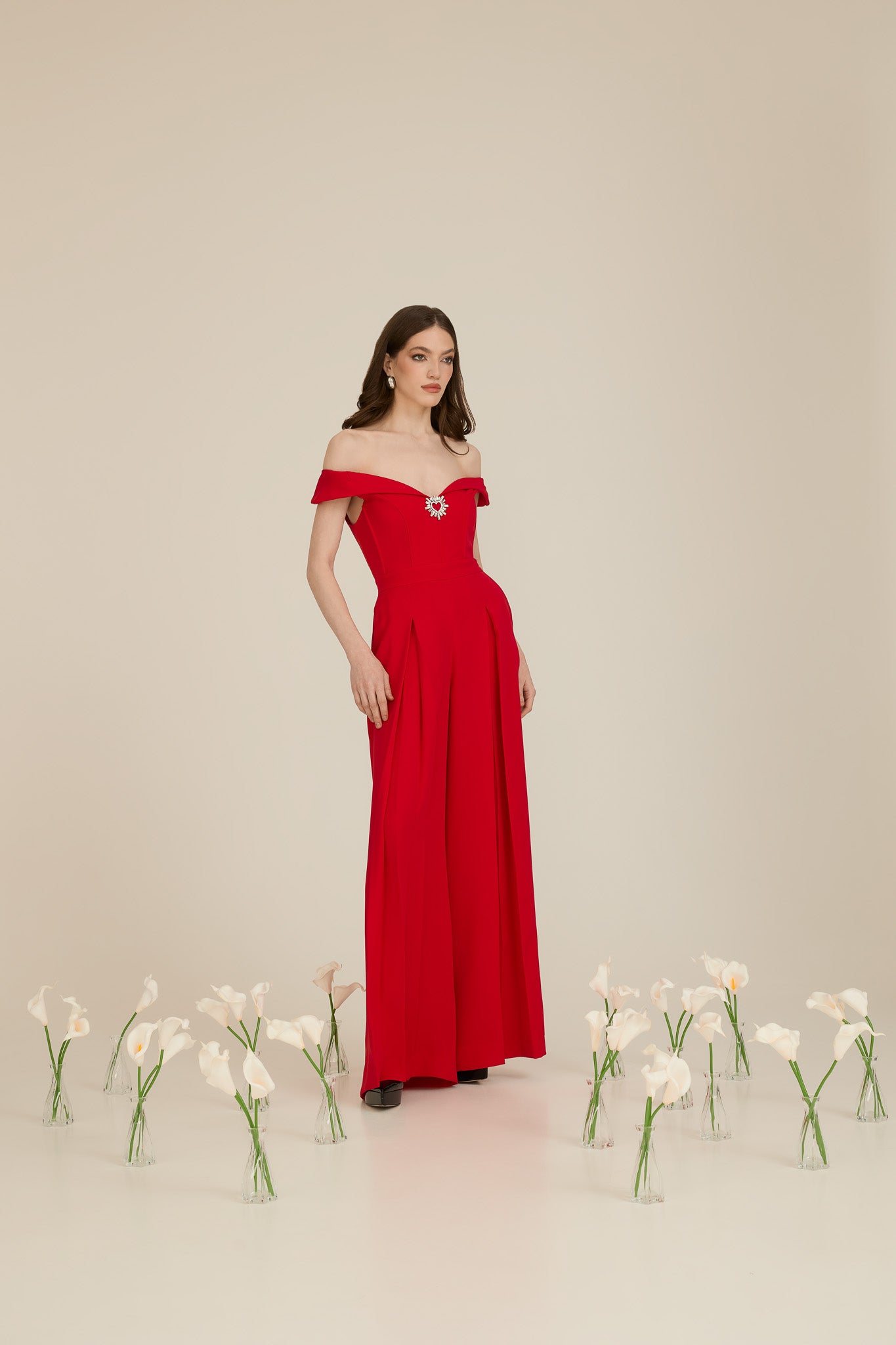 Elegant Jumpsuit with Deep Neckline and Off-Shoulder Design