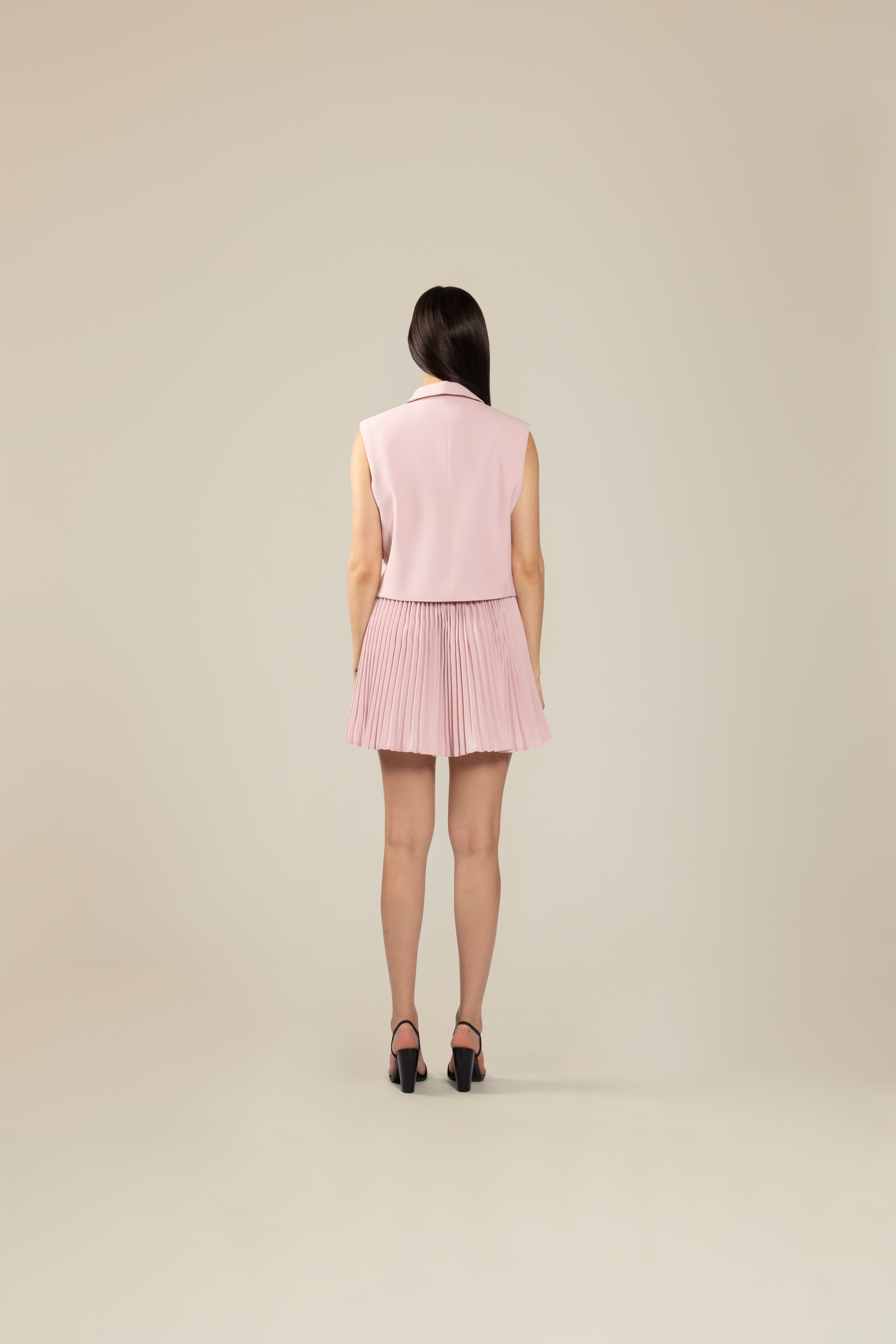 Costum casual cu fusta plisata Araftu Couture