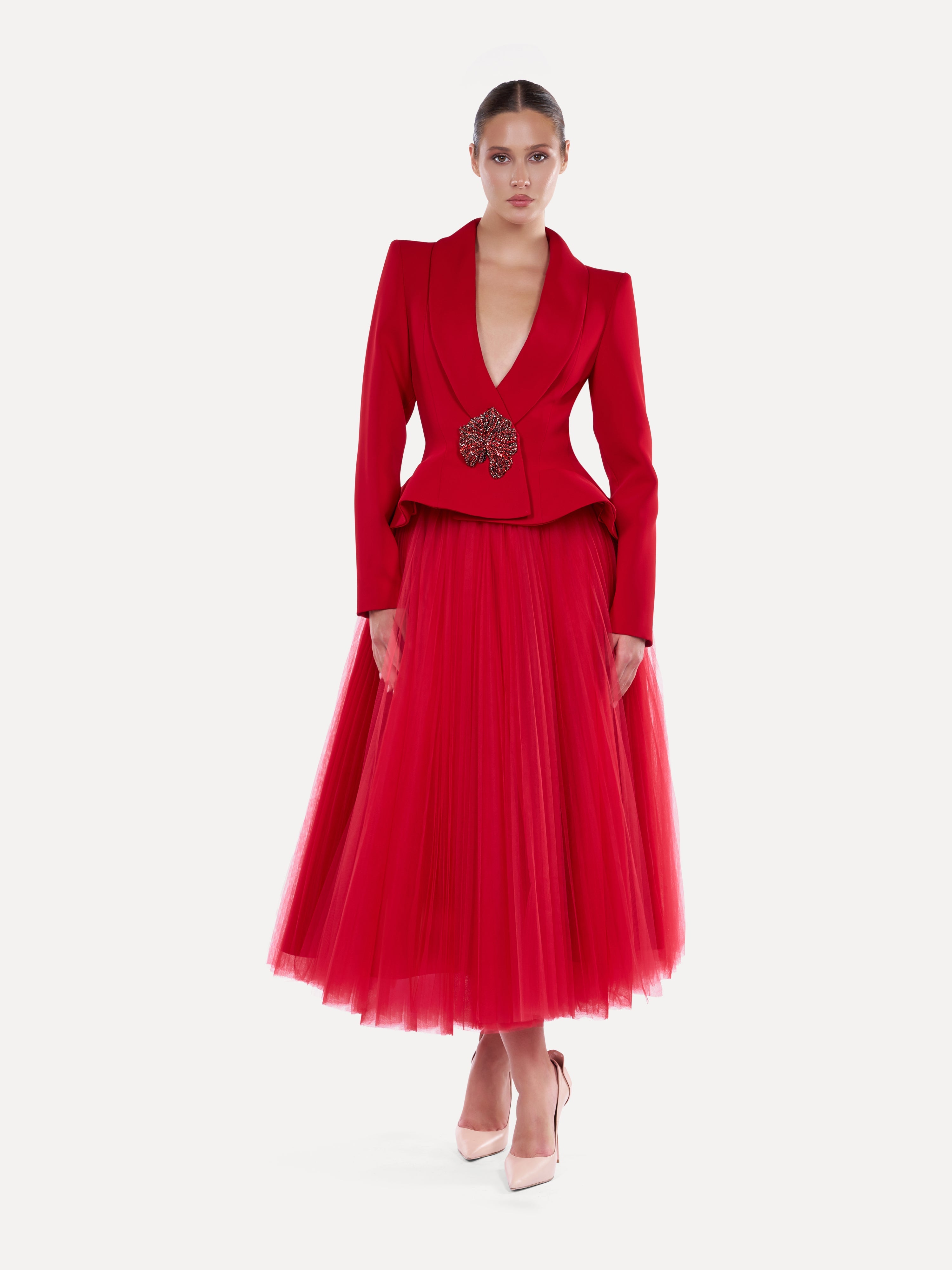 Costum cu sacou cambrat si fusta din tulle Araftu Couture