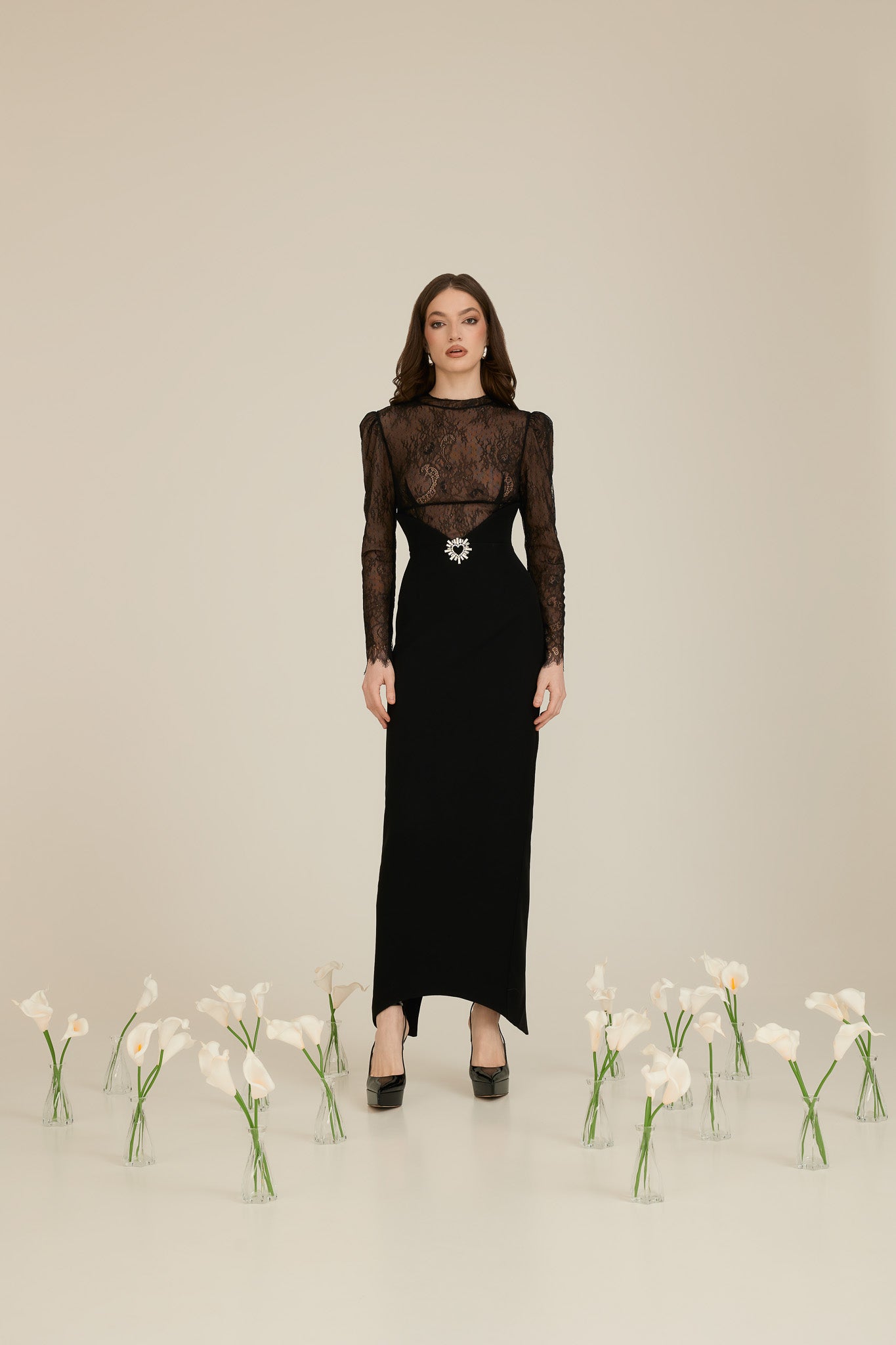 velvet dress lace sleeves Keaton | Black Velvet Long-Sleeve Open-Back Maxi Dress main image 0