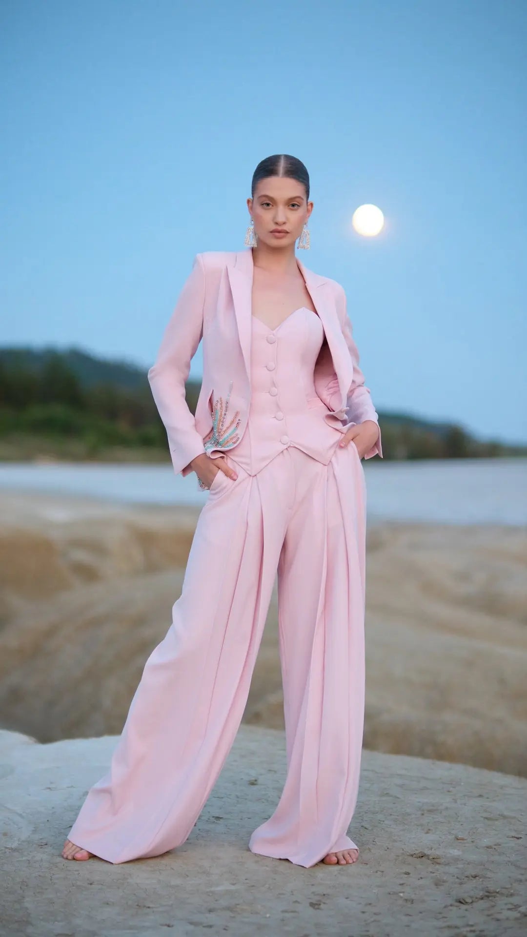 Costum elegant cu pantalon larg Araftu Couture