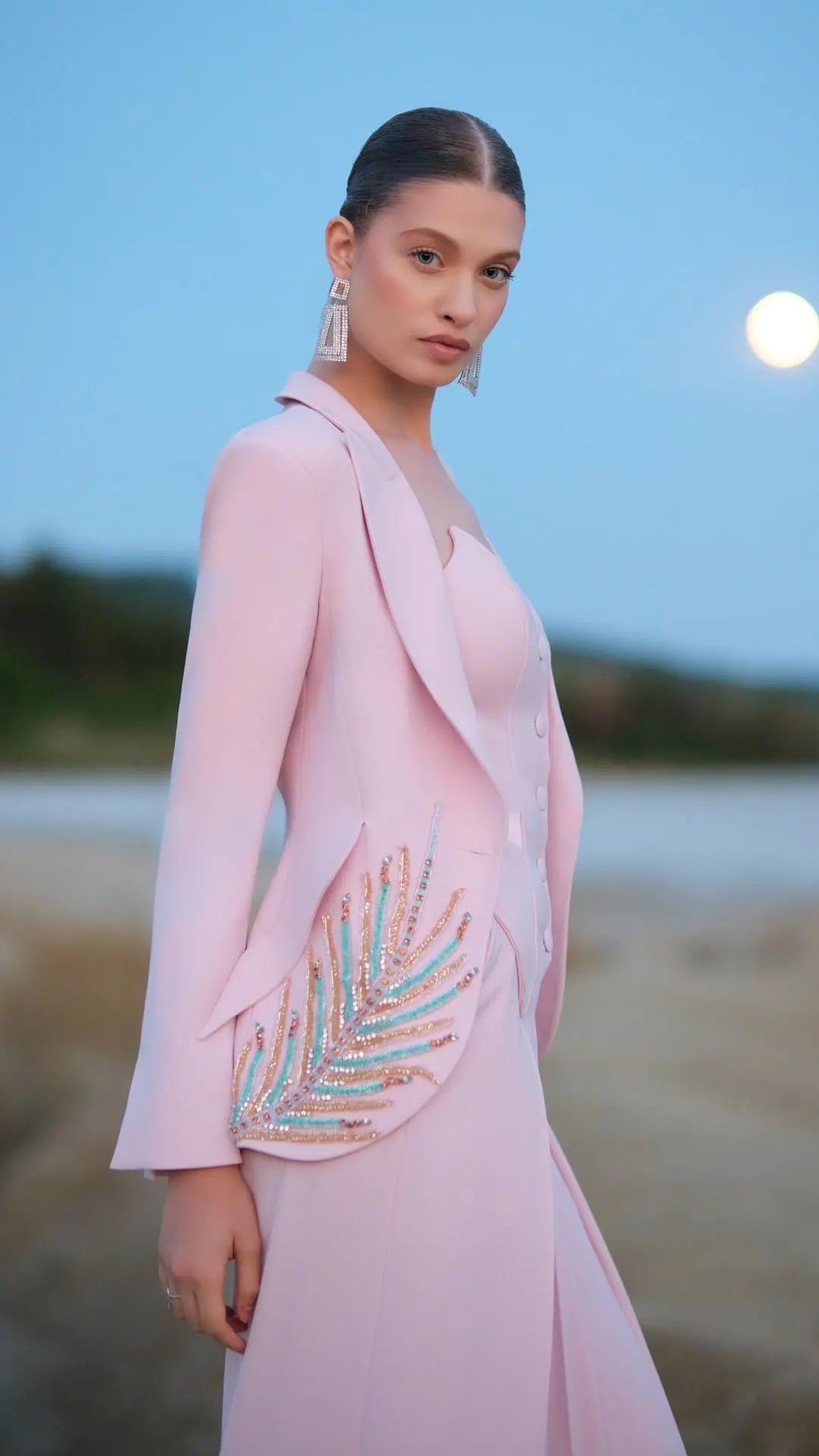 Costum elegant cu pantalon larg Araftu Couture