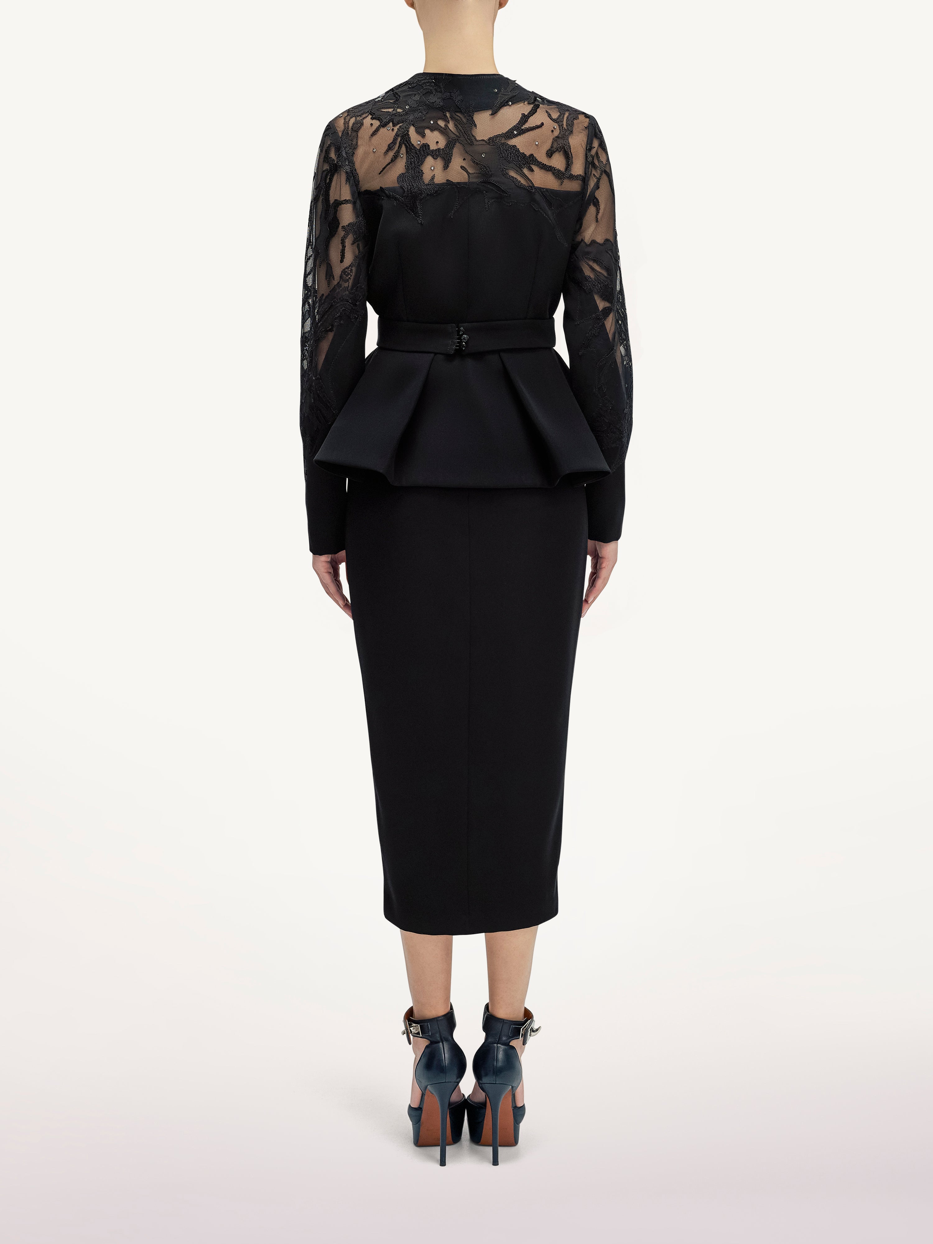 Costum cu fusta conica si Sacou Petrecut Araftu Couture