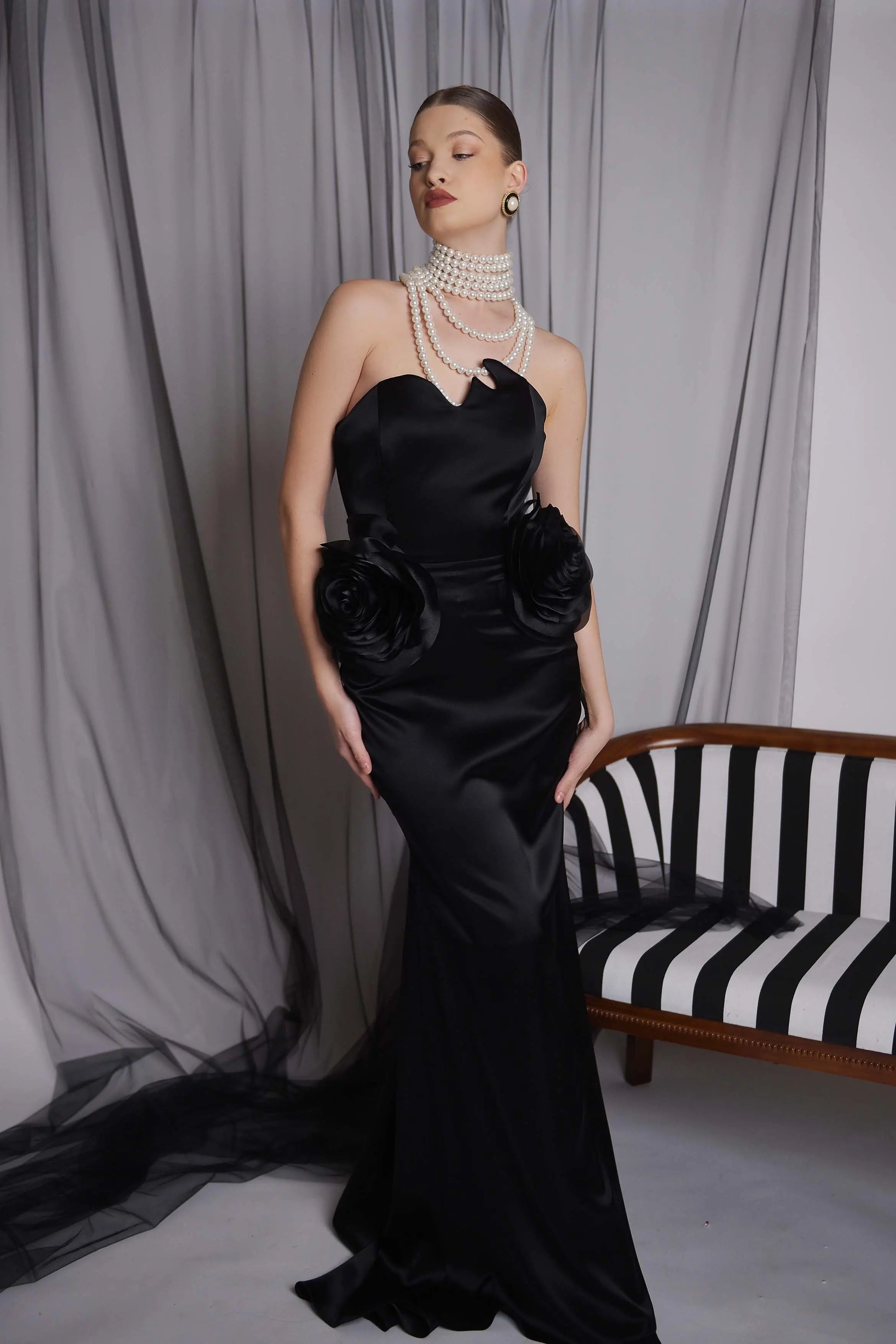 Rochie de seara cu trandafiri Araftu Couture