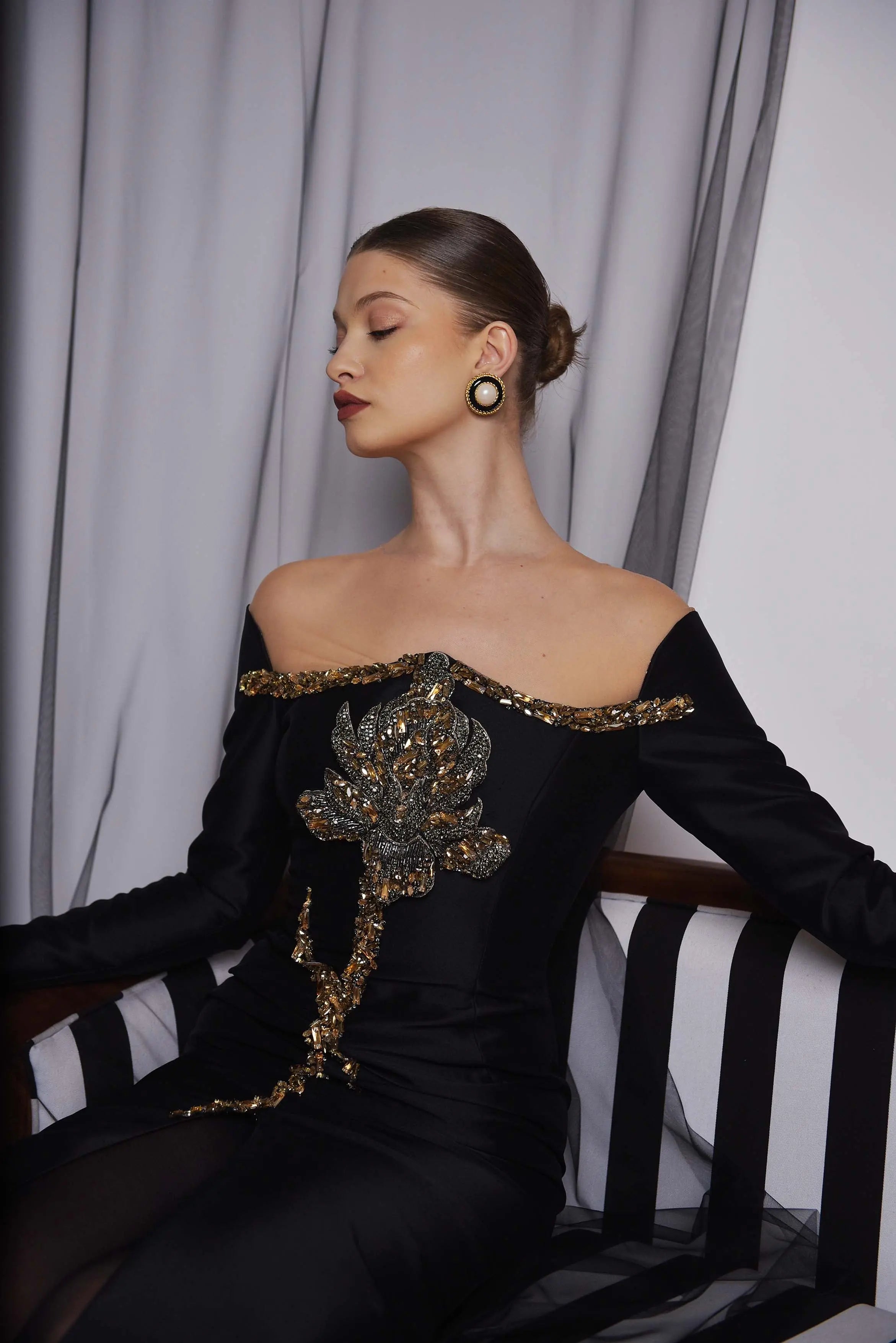 Rochie midi cu aplicatie 3D Araftu Couture
