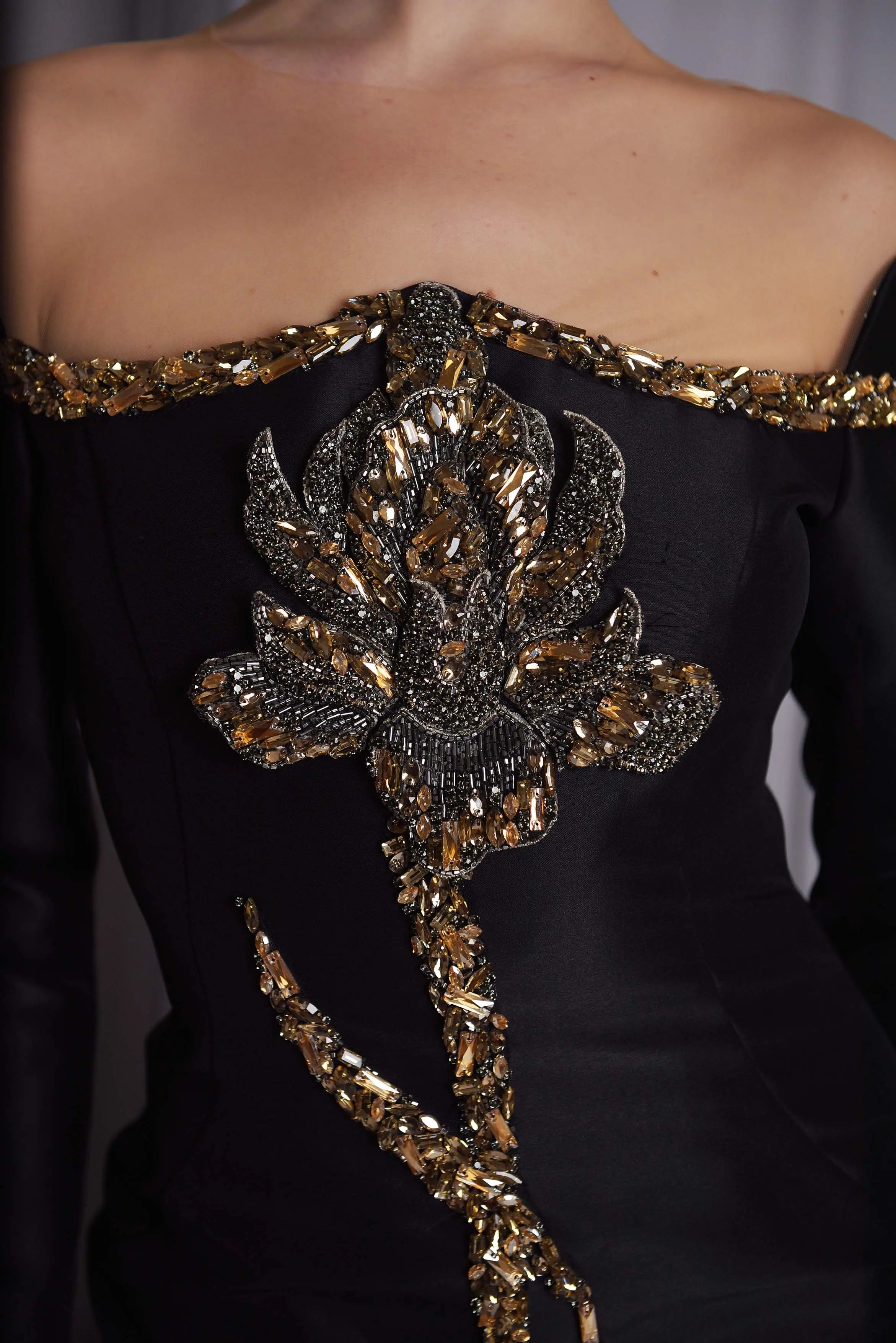 Rochie midi cu aplicatie 3D Araftu Couture