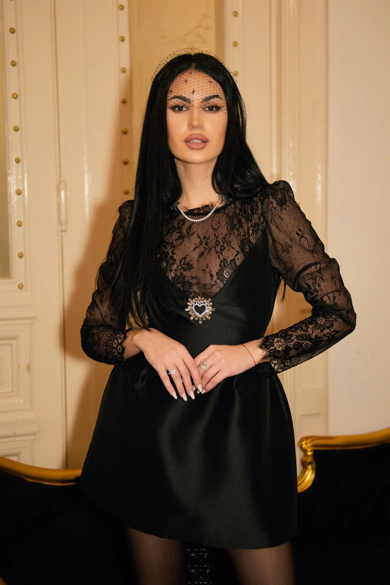 Rochie mini din tafta si dantela chantily Araftu Couture
