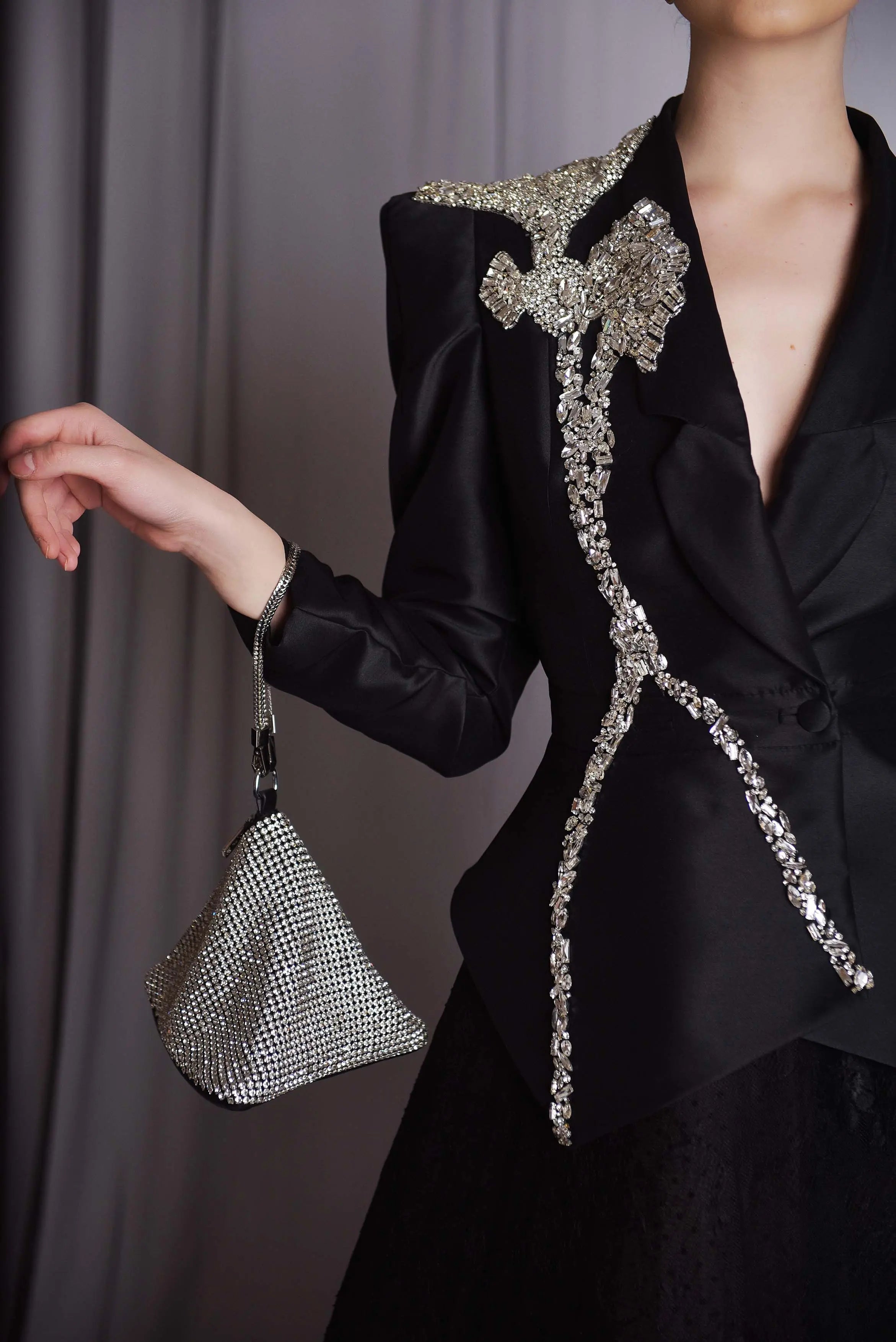 Sacou cu peplum si aplicatie Lalea Araftu Couture