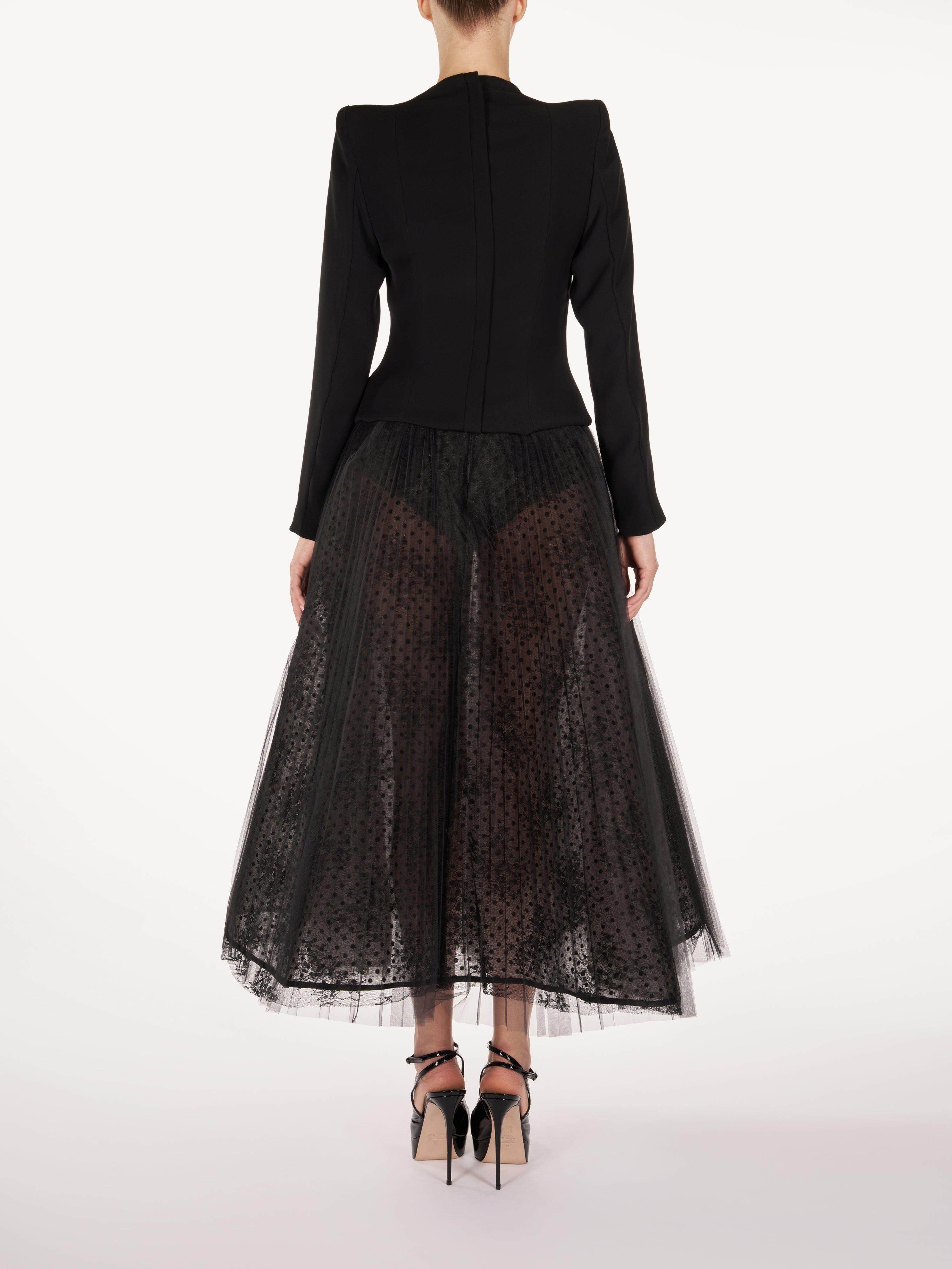 FITTED JACKET AND CHANTILLY LACE SKIRT Araftu Couture