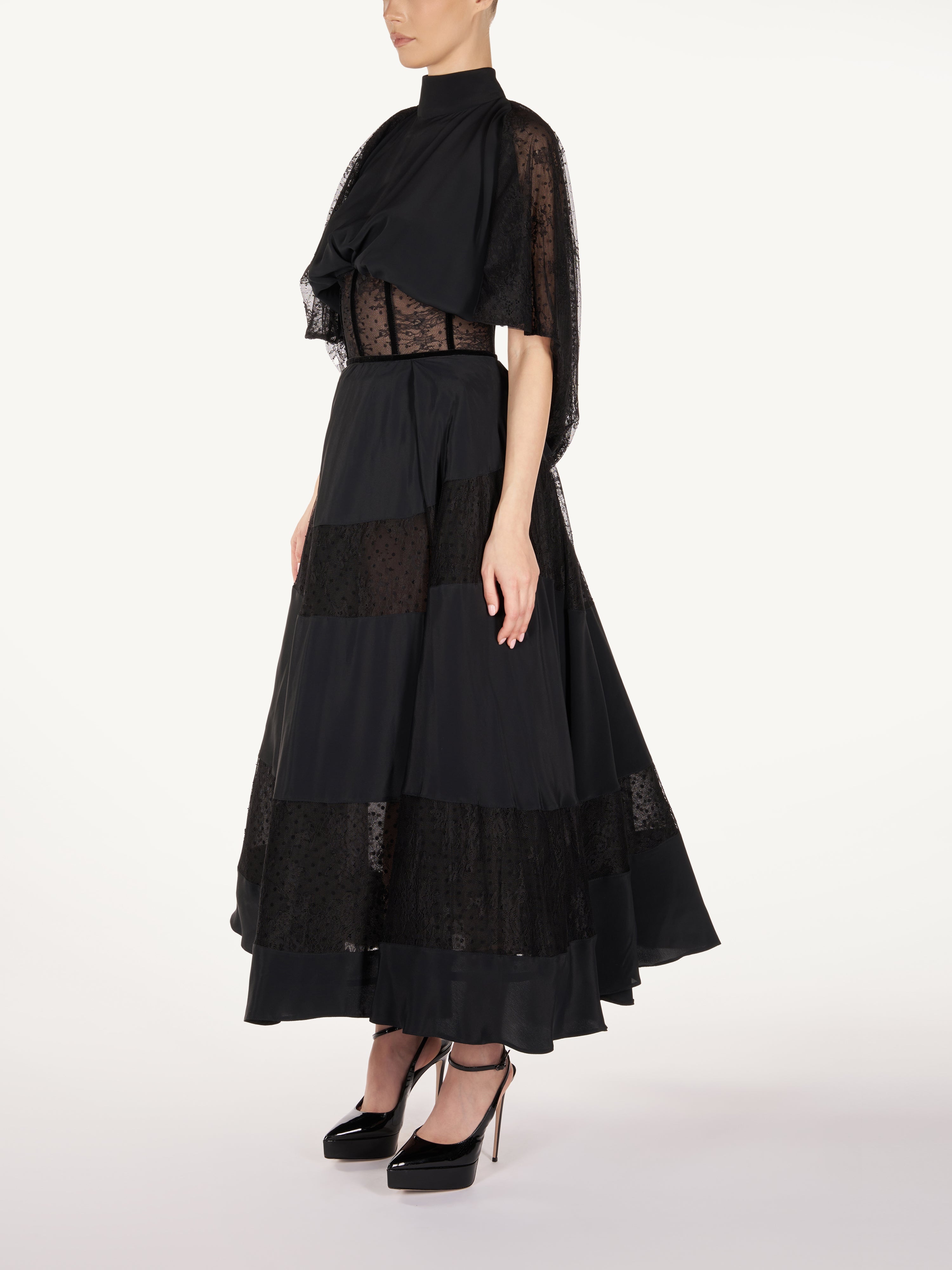 SILK RETRO DRESS WITH CHANTILY Araftu Couture