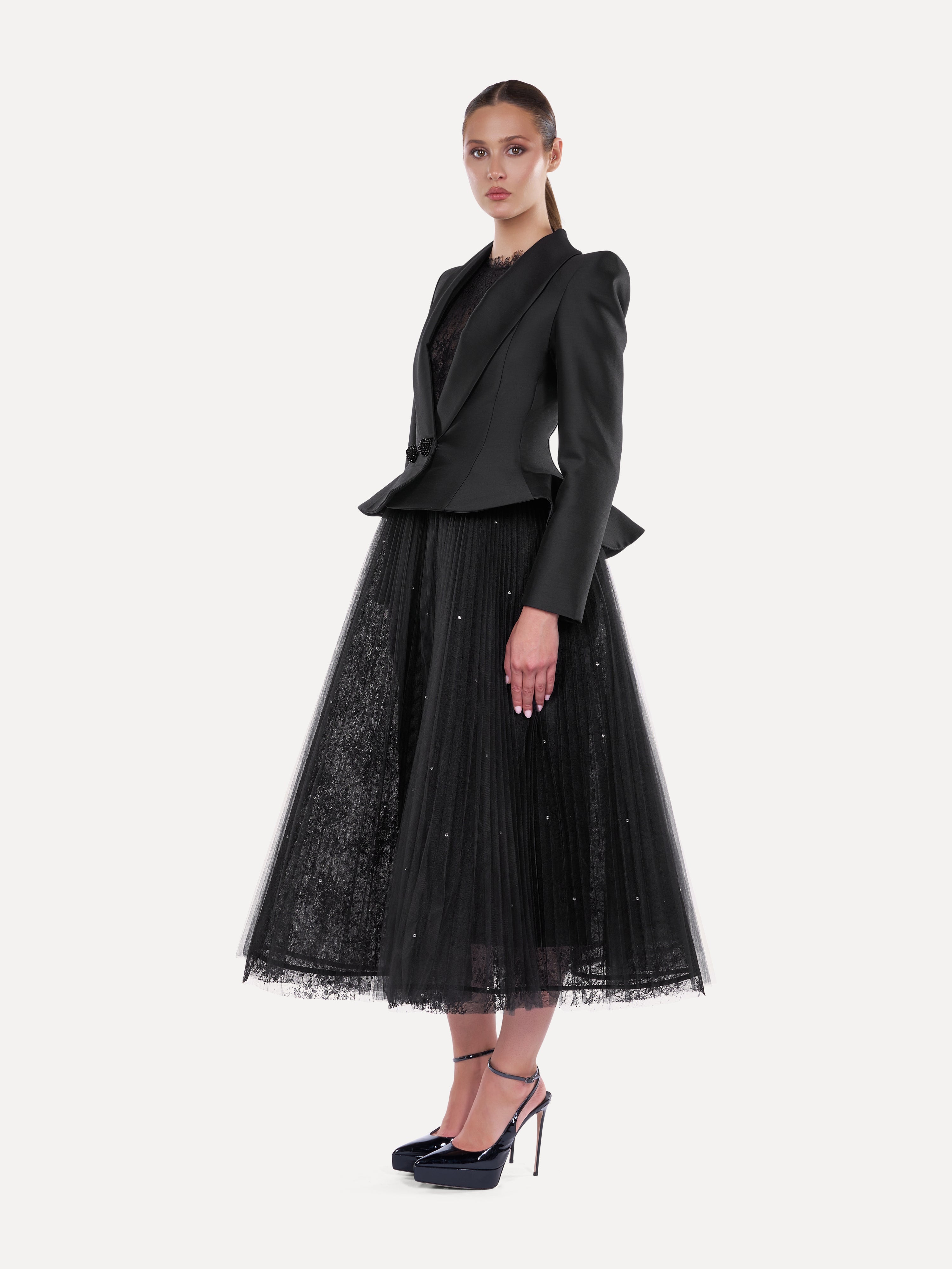 Costum elegant cu guler sal  Araftu Couture