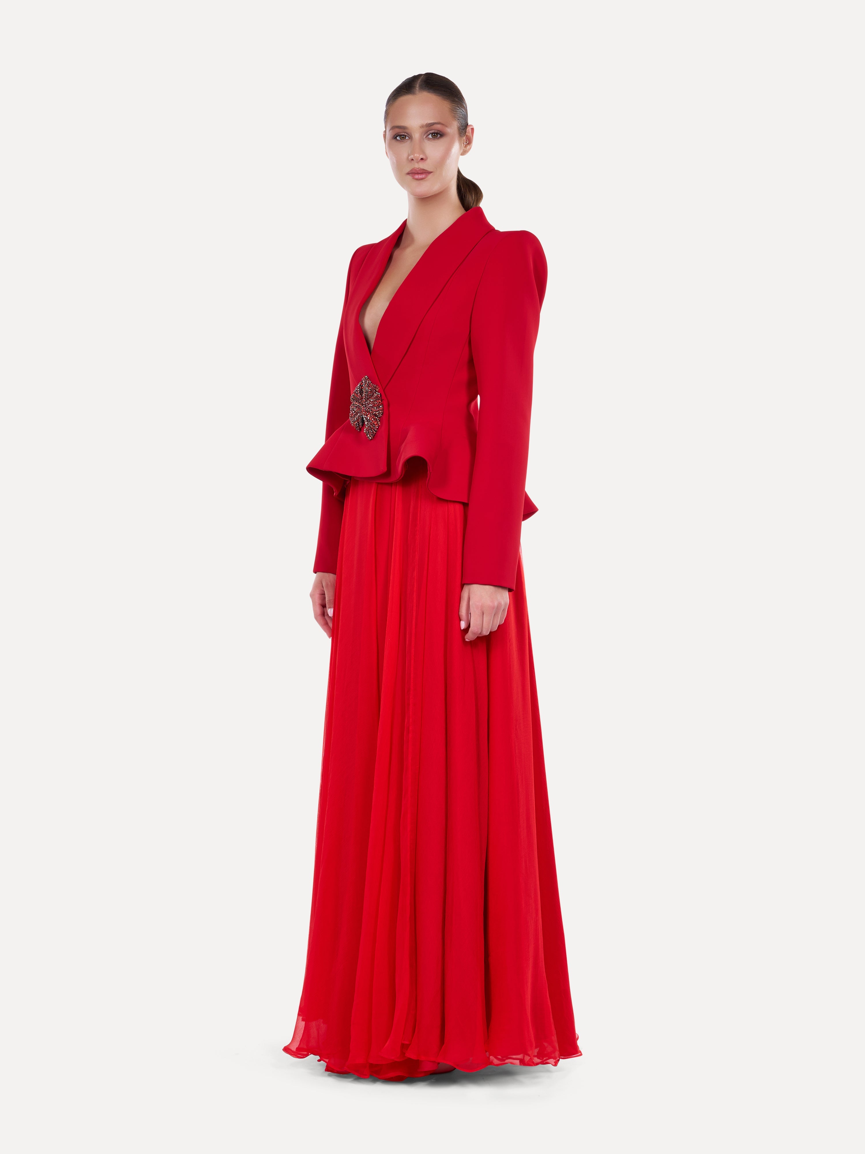 Costum cu sacou cambrat si fusta maxi din voal natural  Araftu Couture