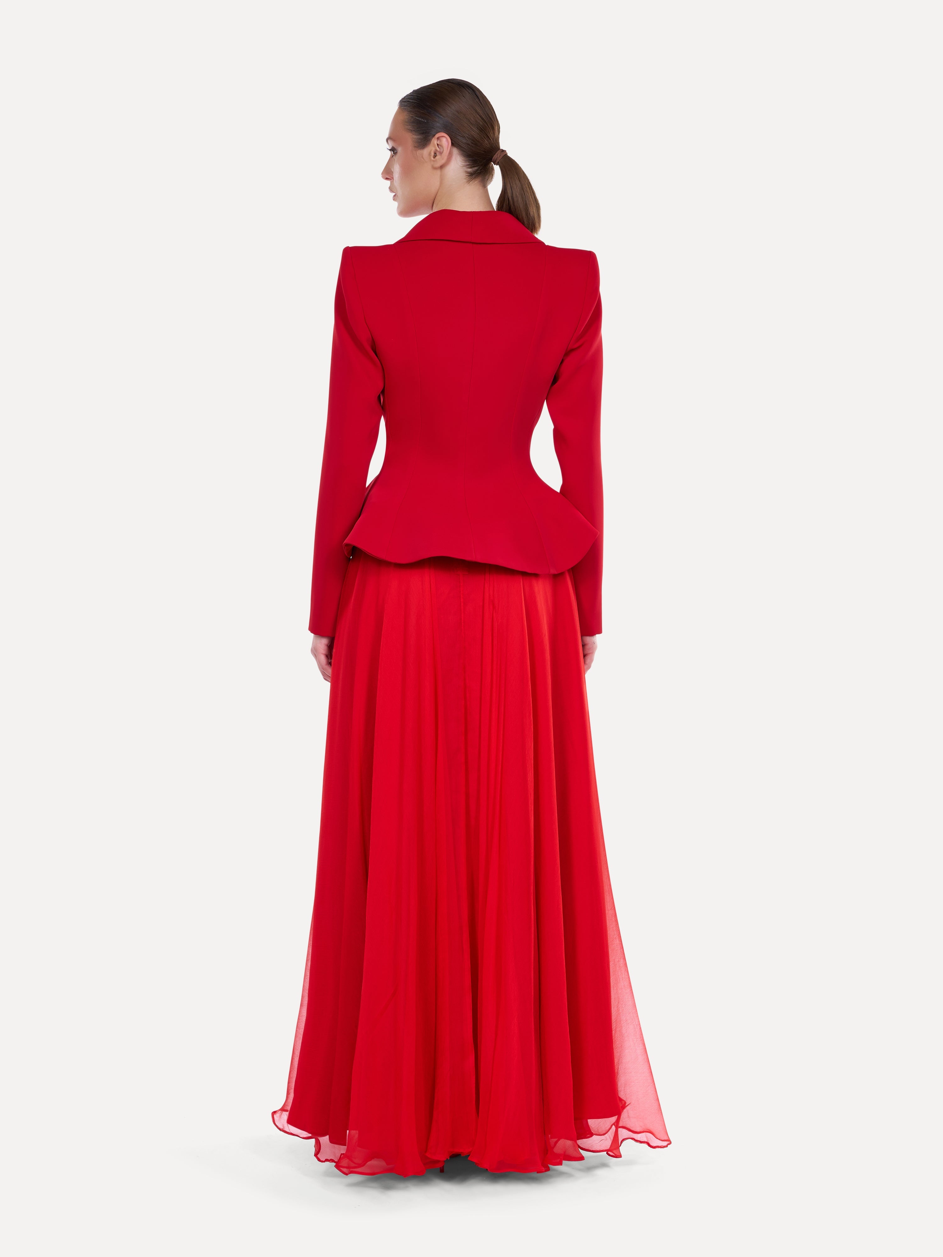 Costum cu sacou cambrat si fusta maxi din voal natural  Araftu Couture