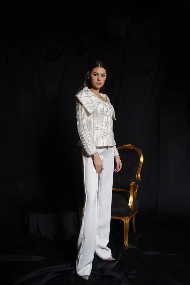 Costum elegant din dantelă  Araftu Couture