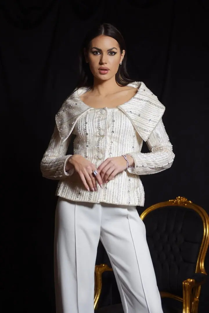 Costum elegant din dantelă  Araftu Couture