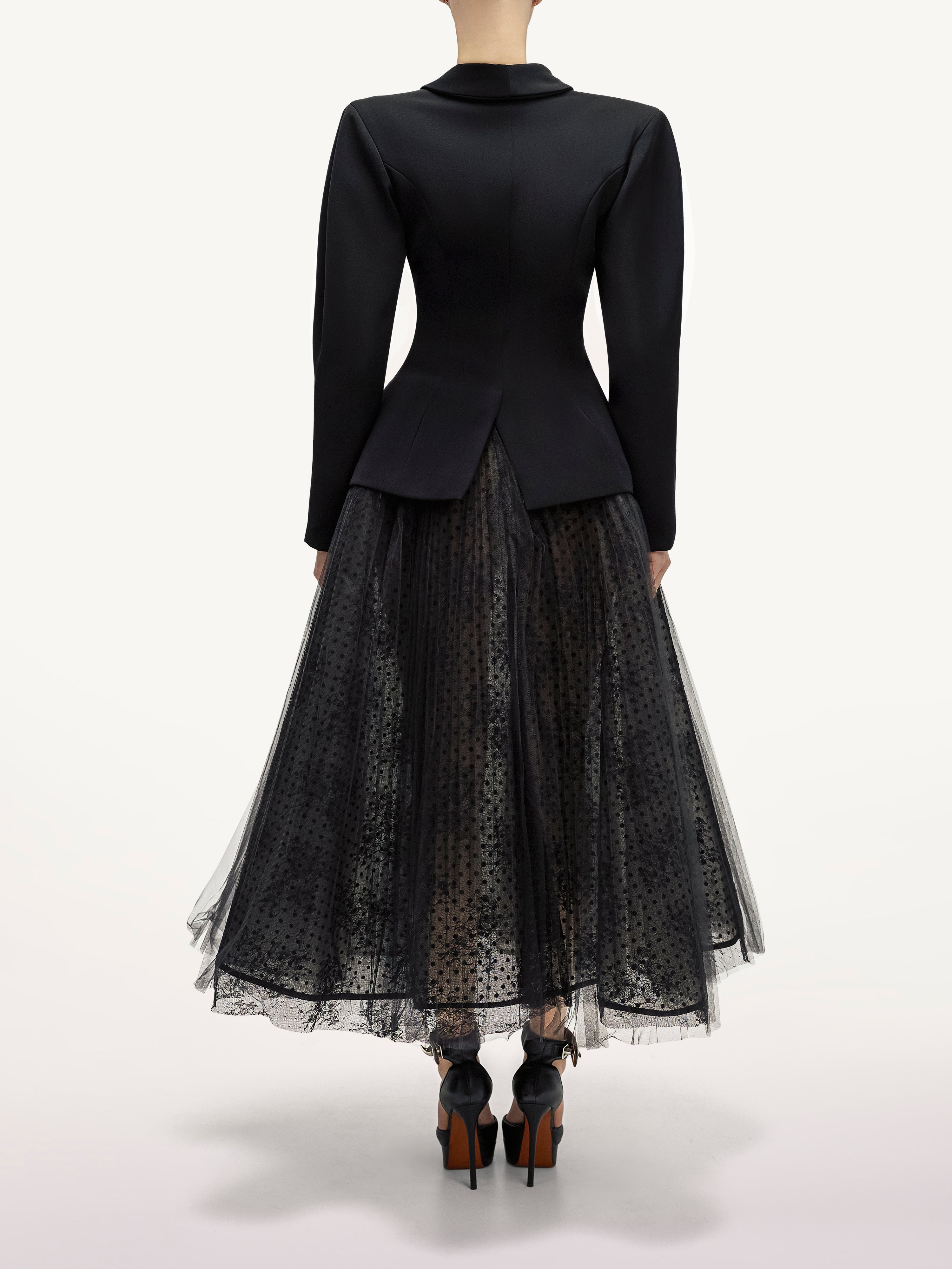 Costum Elegant Cu Fusta Clos din Dantela  Araftu Couture