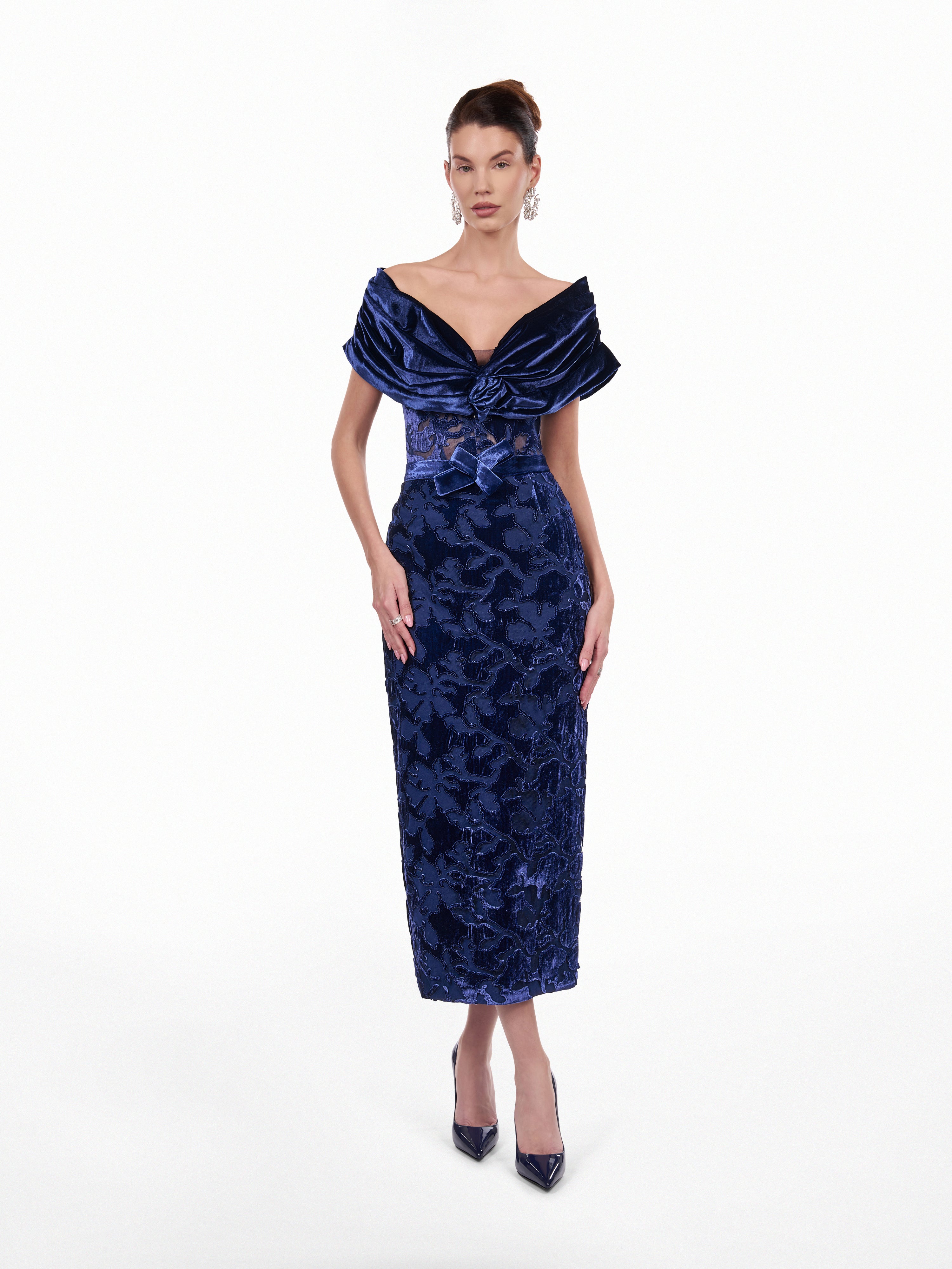 Rochie midi pe umeri din catifea  Araftu Couture