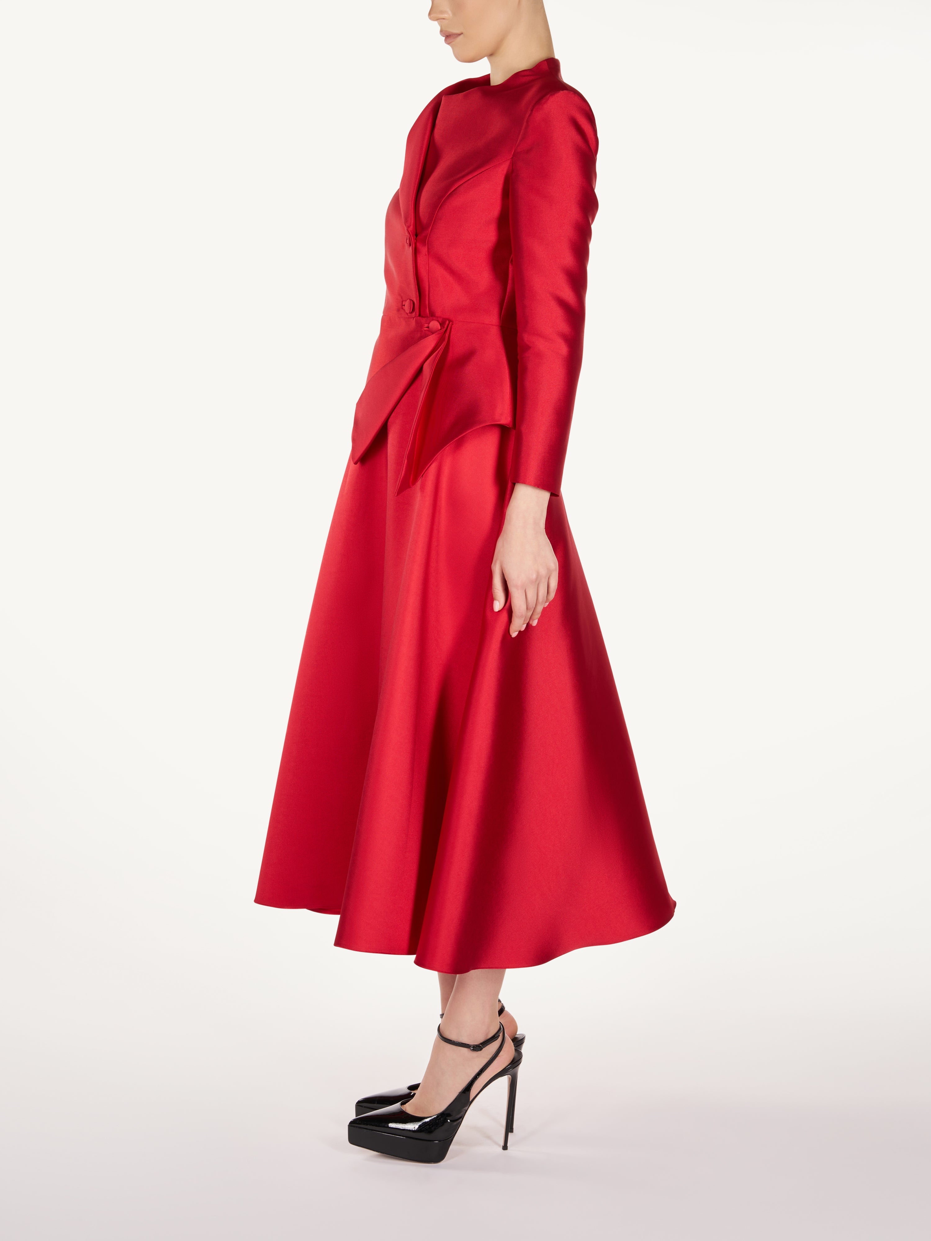 TAILLORED TAFETTA SUIT  Araftu Couture